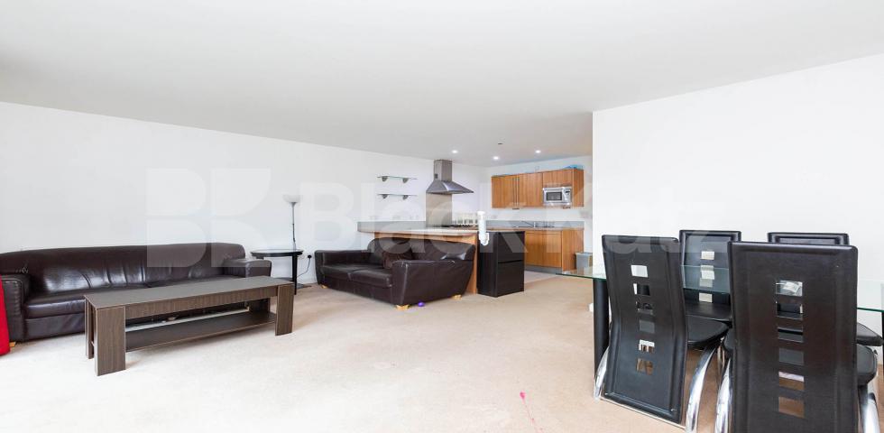 			2 BED 2 BATH!, 2 Bedroom, 1 bath, 1 reception Flat			 Eden Grove, HOLLOWAY 